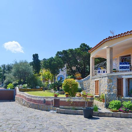 Case Vacanze La Conia Cannigione Rum bild