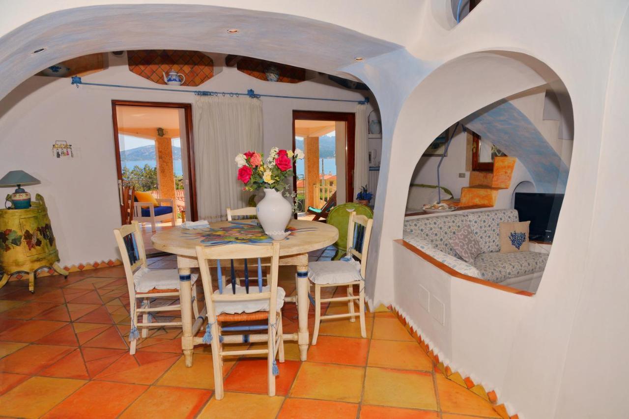 Case Vacanze La Conia Cannigione Exteriör bild