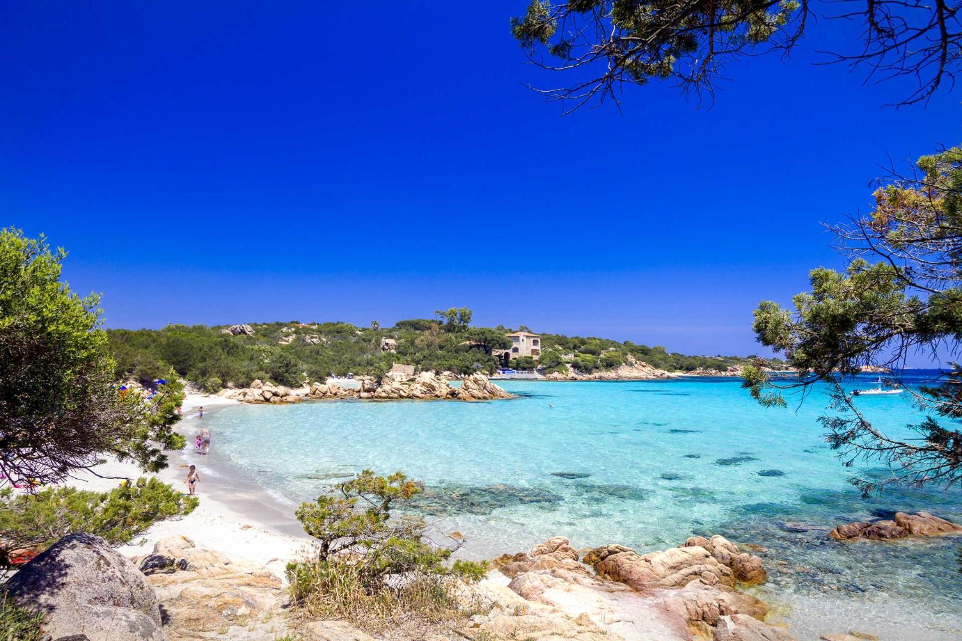 Case Vacanze La Conia Cannigione Exteriör bild